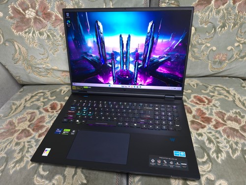 Acer Predator Helios 18 i9 14900HX RTX 4090